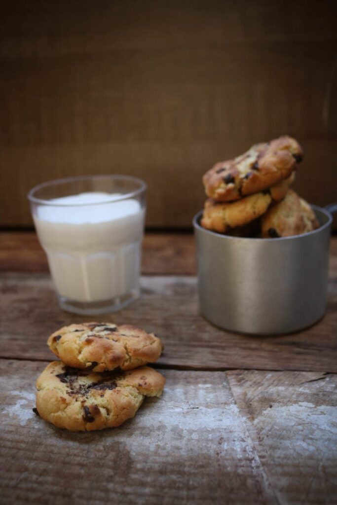 keto-chocolate-chip-cookies-06