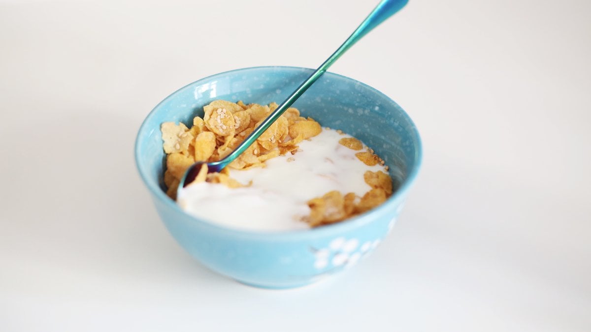 Una mezcla de cereales y yogur