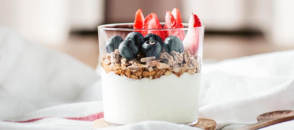 Un gustoso snack ricoperto di frutta