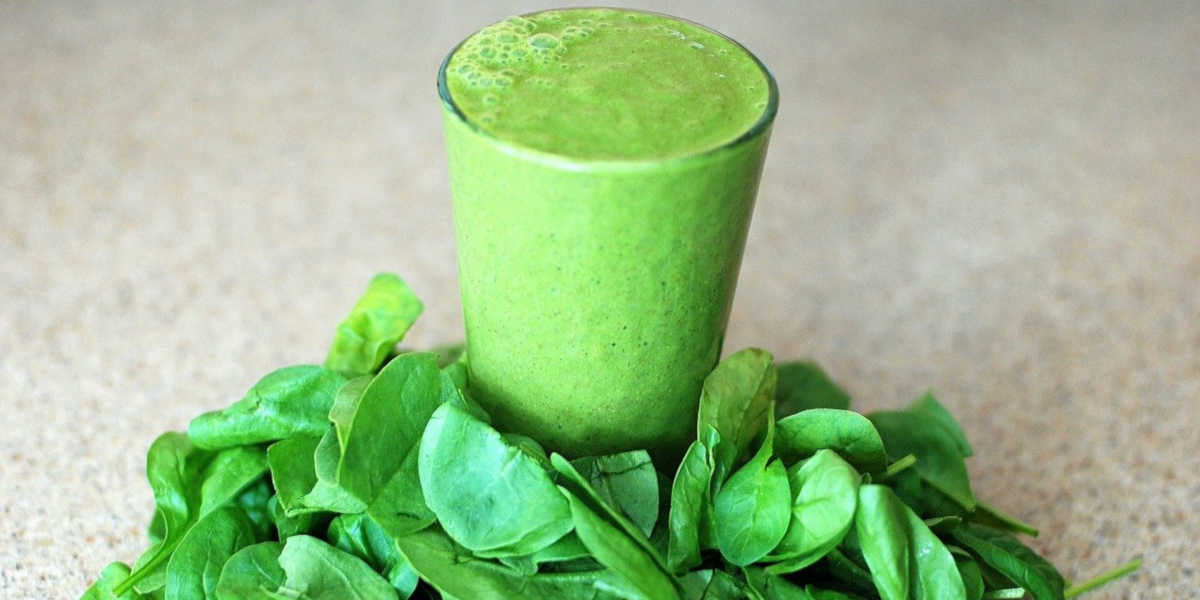 szpinakowe smoothie i surowy szpinak mogą zmaksymalizować przyjmowanie magnezu
