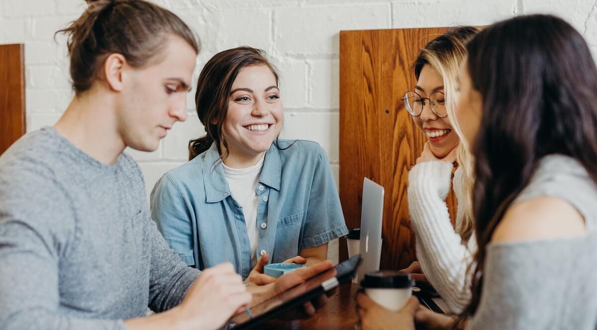 Immagine caratteristica per l’articolo sui consigli salutari per gli studenti universitari