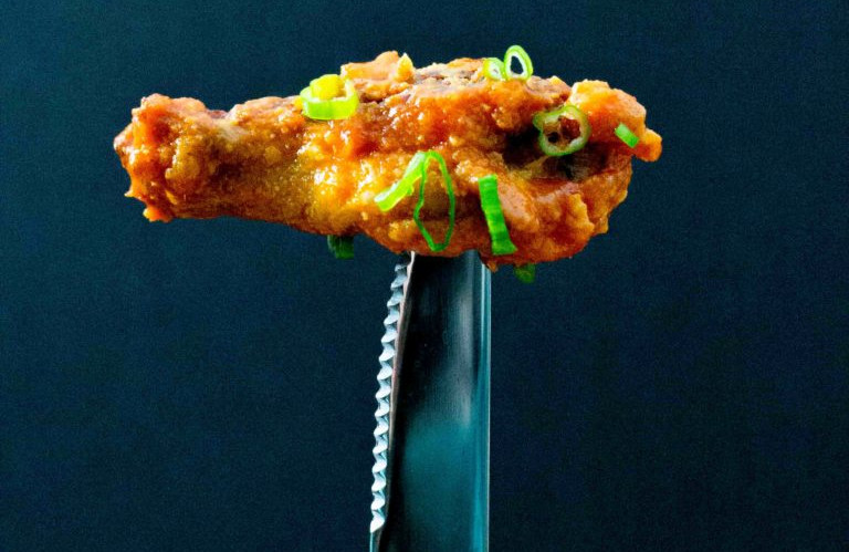 Oven-Fried Keto Sriracha Buffalo Wings